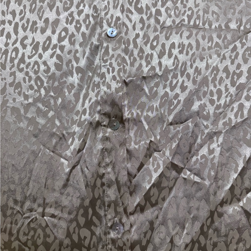 Cloud Ten Satin Leopard Print Button Down Blouse … - image 3